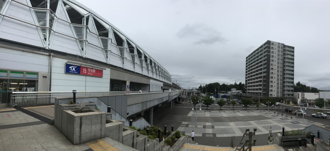 つくばエクスプレス守谷駅の中央西口の駅前